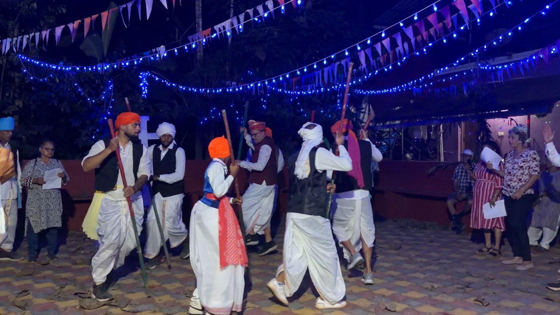 फुडल्यान खेळ वता मुसळांचो ...