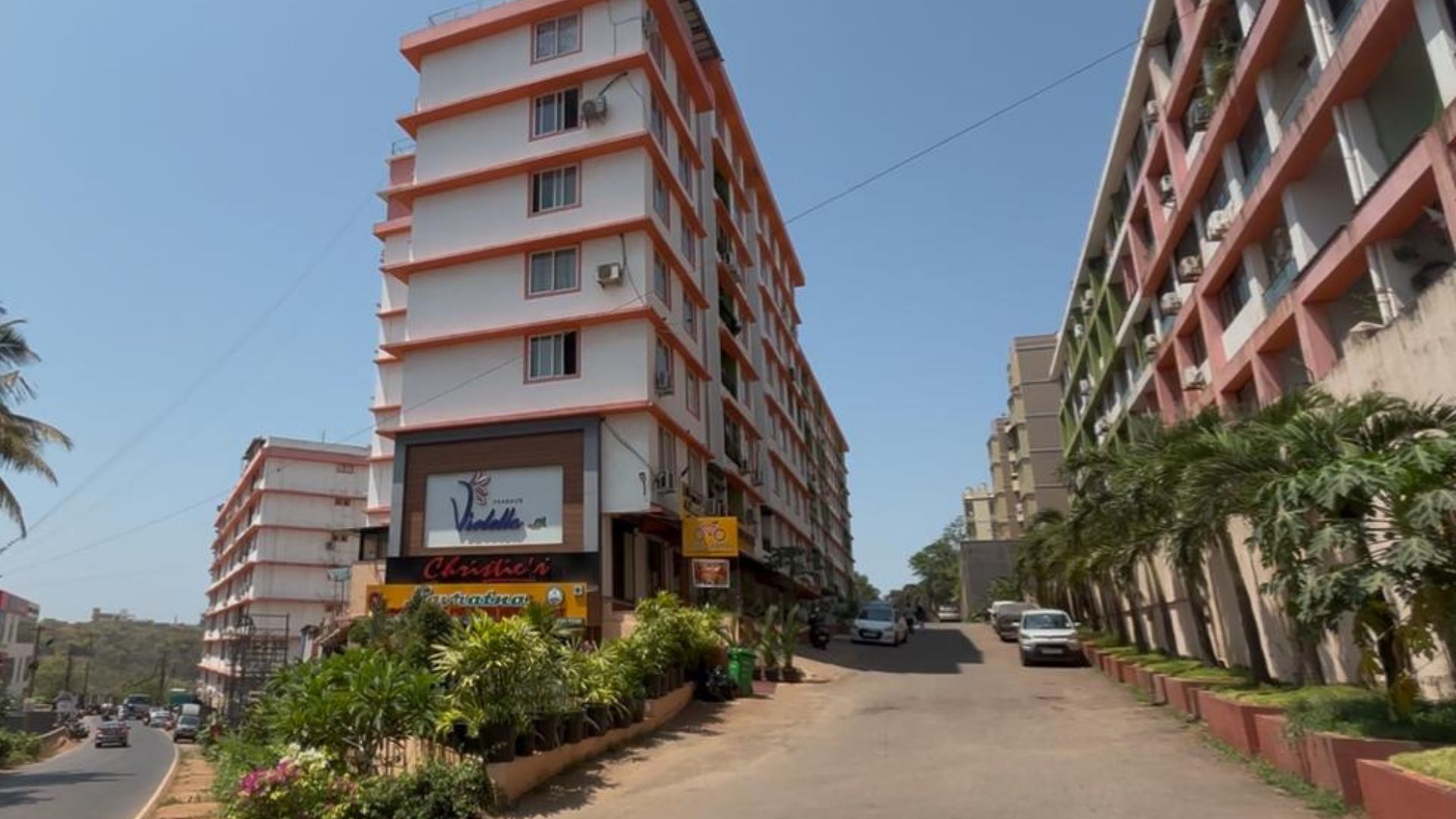 Prabhu Violetta Water Crisis: Residents claim over 300 patients, WRD seals borewell, full Inspection on Monday