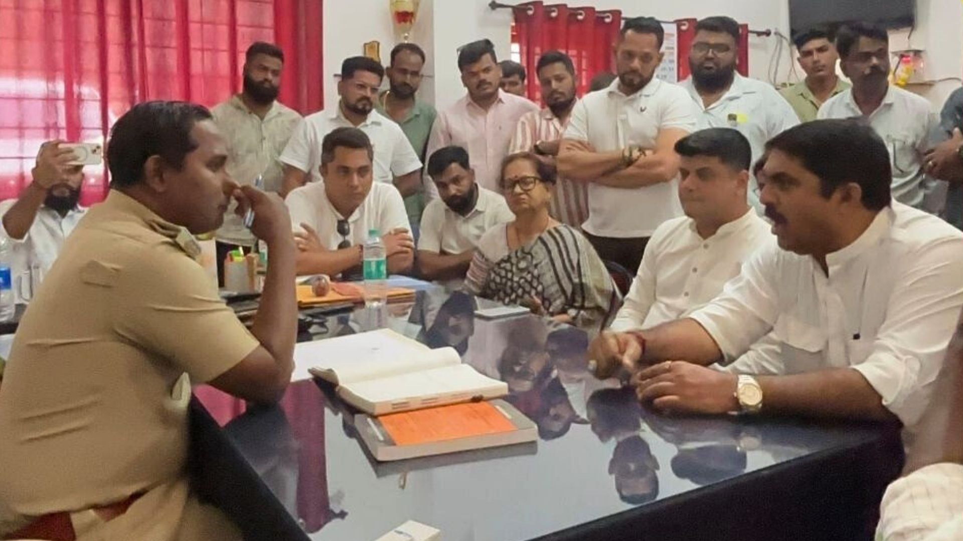 Curchorem police station gheraoed, POCSO Act in sex scandal case demanded