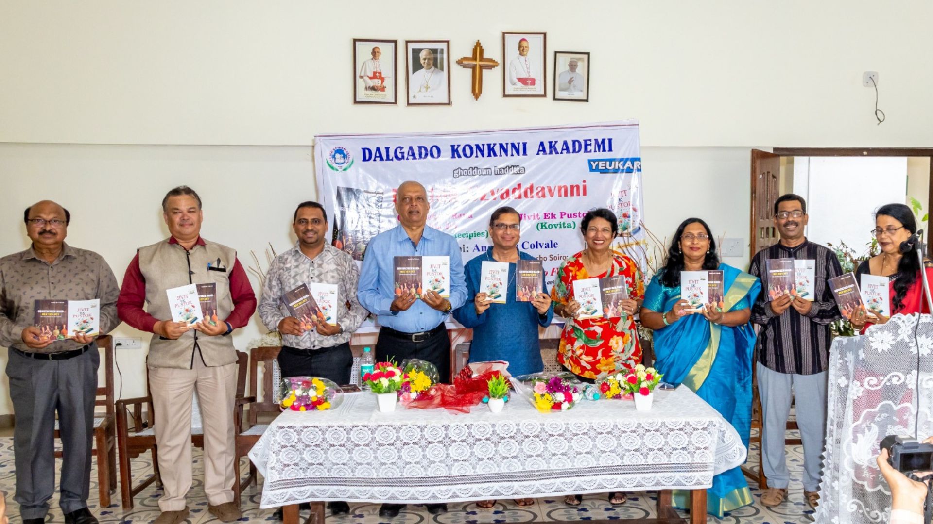 Two new books launched by Dalgado Konknni Akademi