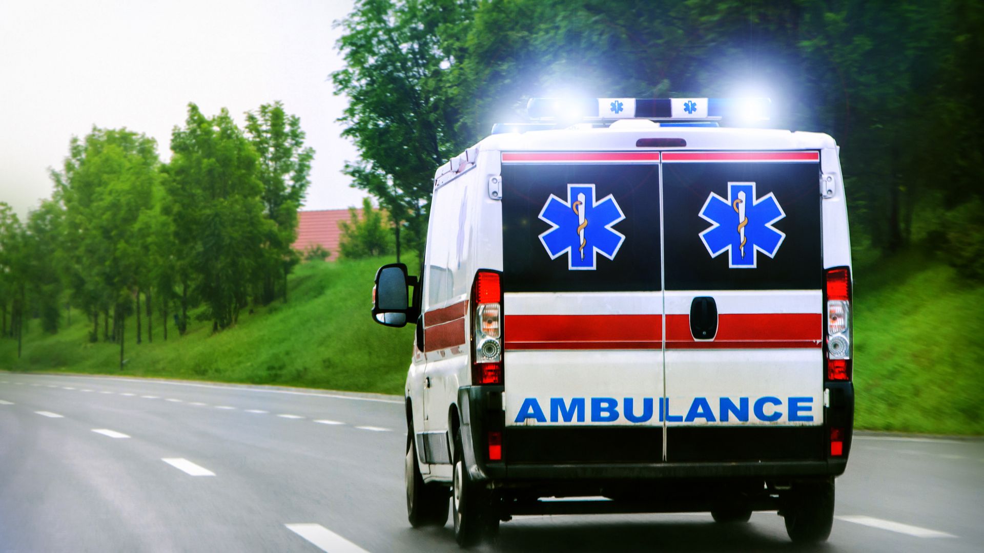 Ambulance delay leaves injured couple on road for 45 minutes