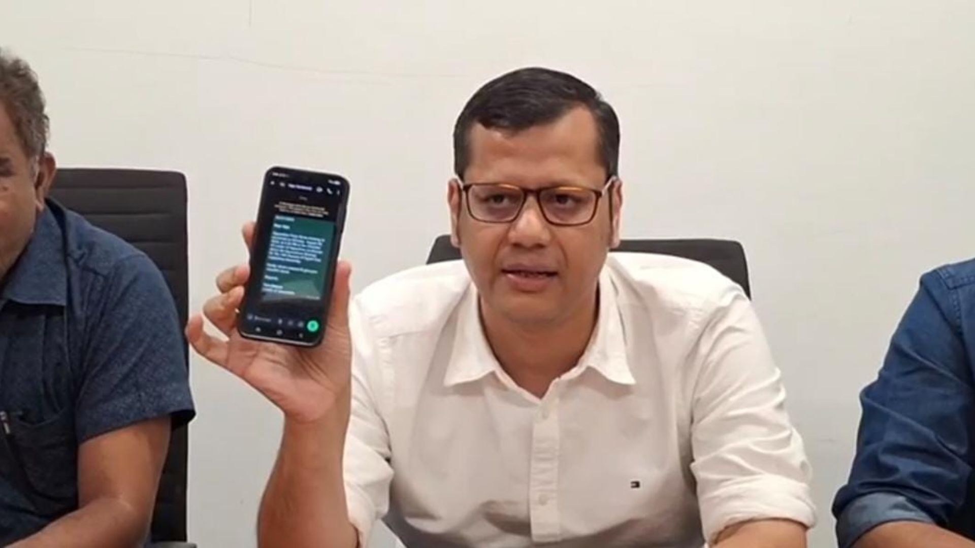 Yuri displays whatsapp message, says Vijai was invited to Oppn meeting