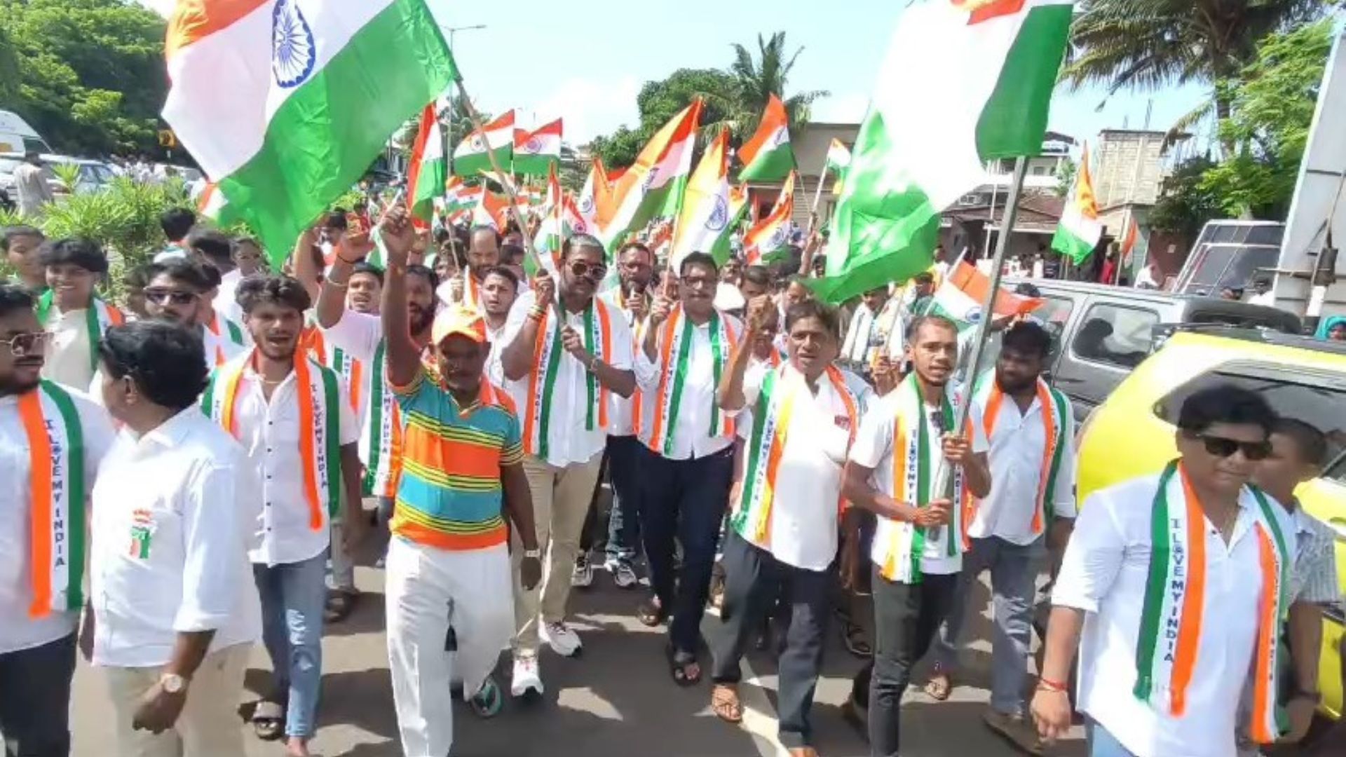Huge crowd joins Independence Day celebrations at Sada