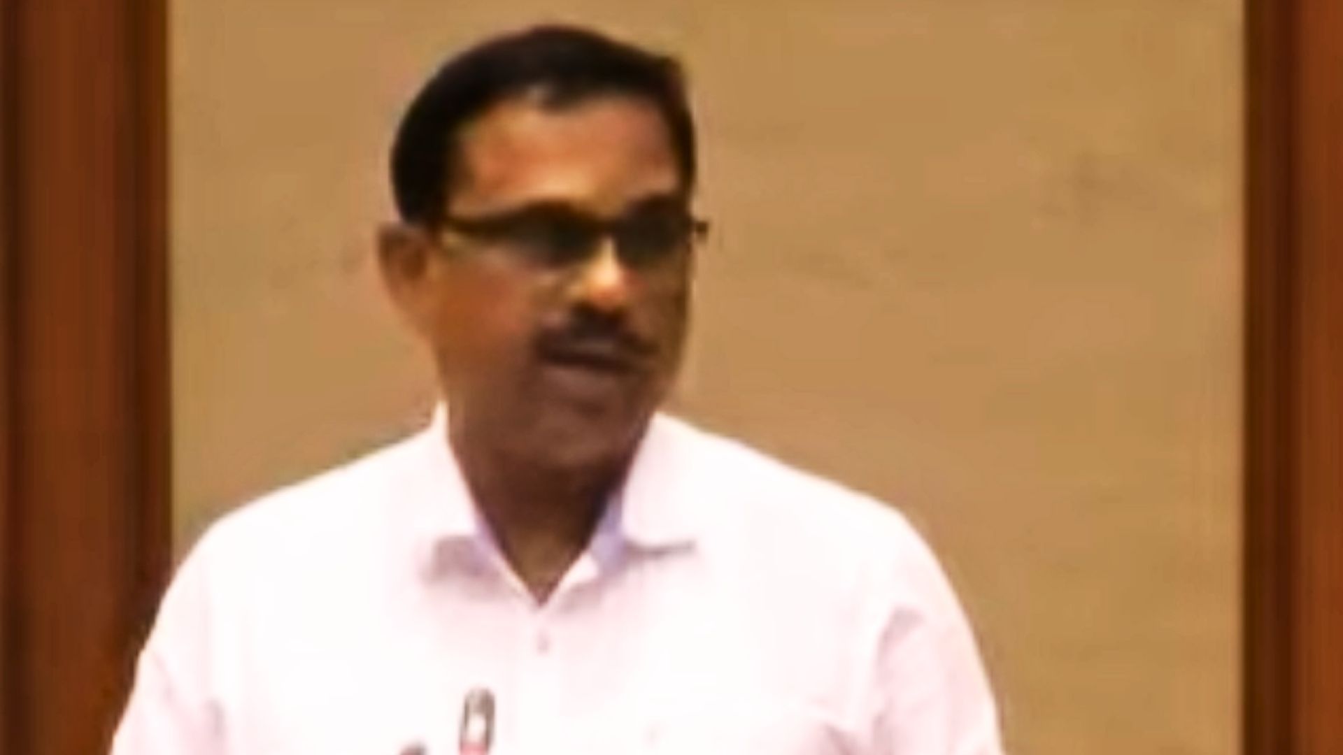 Premendra Shet seeks risk allowance for firefighters