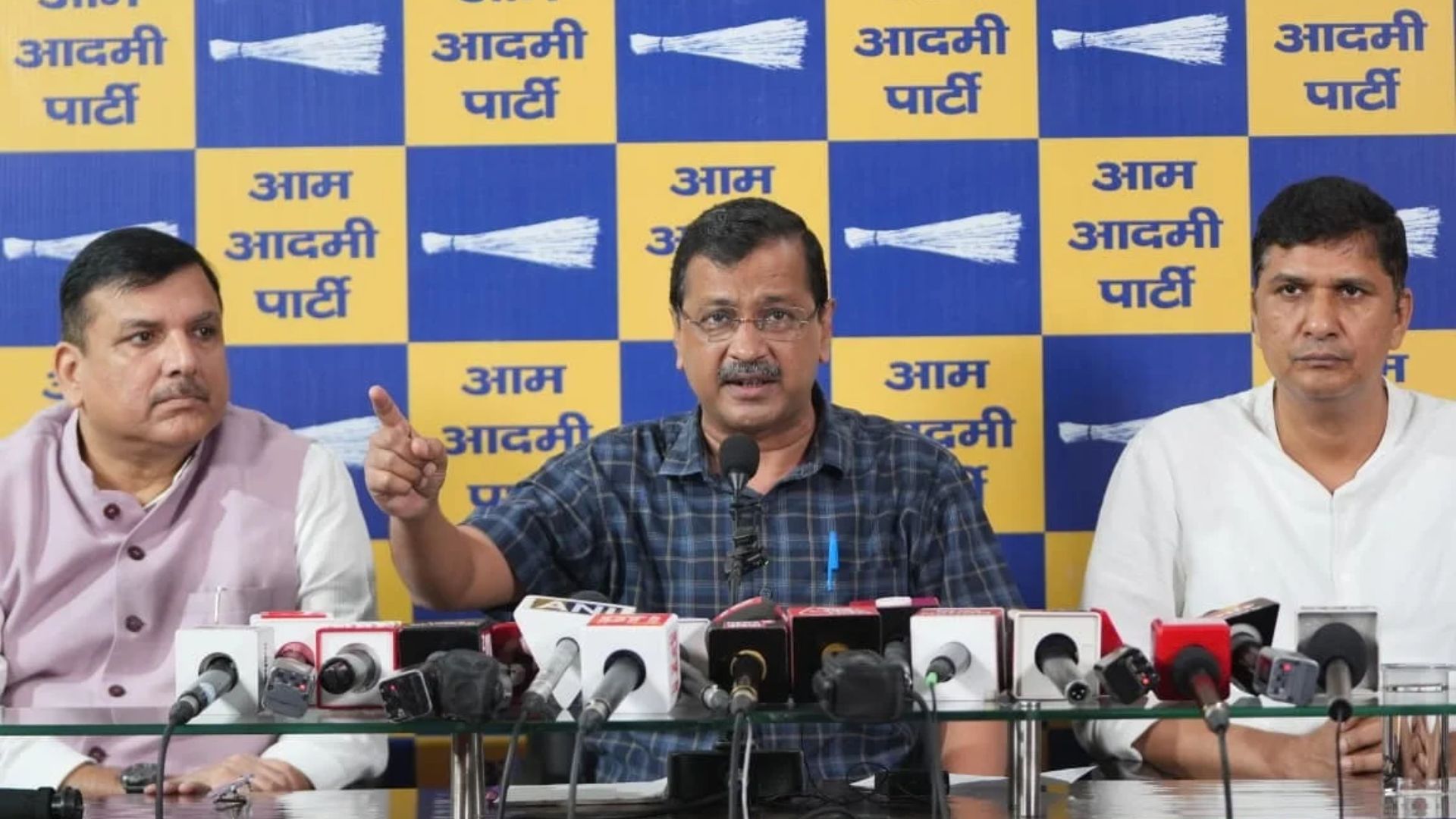 Kejriwal alleges ‘vote chori’, demands arrest of CEC Gyanesh Kumar