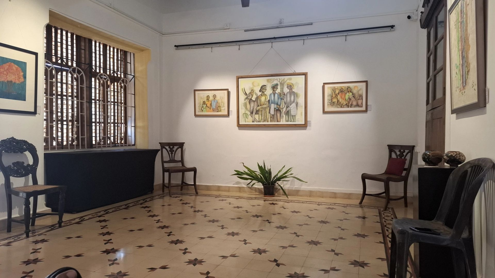 Carpe Diem – In-House Art Collection